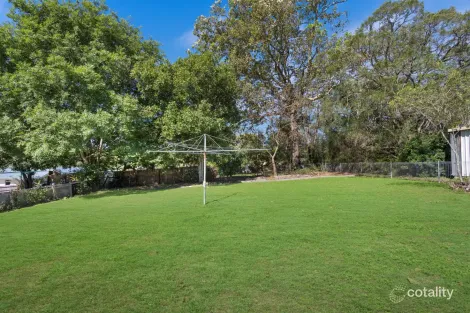 Property photo of 2 McMahon Street Bundamba QLD 4304