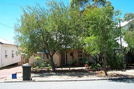 84 Teague St, Victoria Park, WA 6100