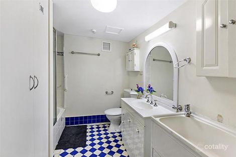 Property photo of 305/70 Remembrance Drive Surfers Paradise QLD 4217