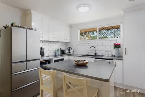 2/22 WALLACE ST, NEWTOWN, QLD 4350