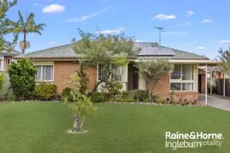 13 Owen Stanley Rd, Glenfield, NSW 2167