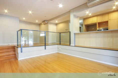 Property photo of 2/34-36 Clarence Street South Brisbane QLD 4101