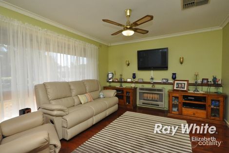 Property photo of 2 Miriam Road Parafield Gardens SA 5107