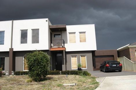 25 Ambridge Gr, Sydenham, VIC 3037