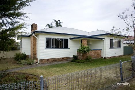 Property photo of 5 Hinten Crescent Taree NSW 2430