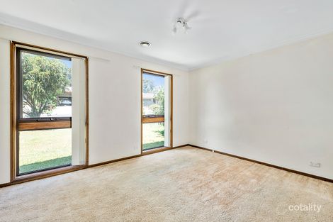 Property photo of 22 Nabilla Crescent Strathdale VIC 3550