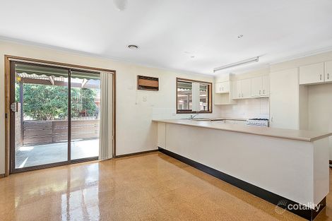 Property photo of 22 Nabilla Crescent Strathdale VIC 3550