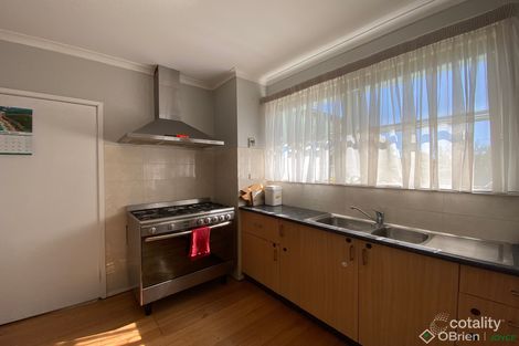 Property photo of 12 Hallett Crescent Wangaratta VIC 3677