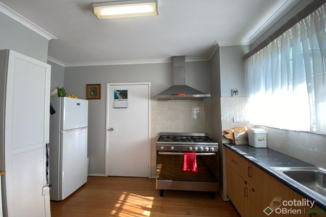 Property photo of 12 Hallett Crescent Wangaratta VIC 3677