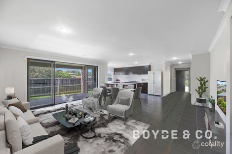 Property photo of 2 Skipton Street Drouin VIC 3818
