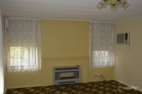 Property photo of 11 Ellinbank Street Newborough VIC 3825