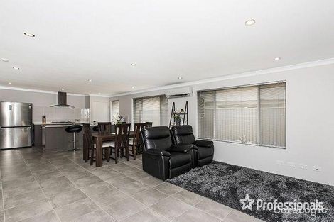 Property photo of 15 Auburn Way Baldivis WA 6171