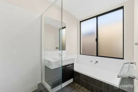 Property photo of 18 Moristel Way Dayton WA 6055