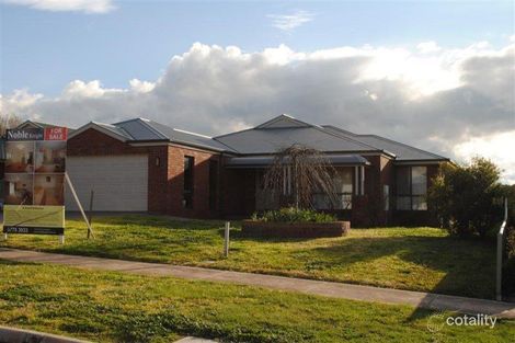 31 Somerset Cres, Mansfield, VIC 3722