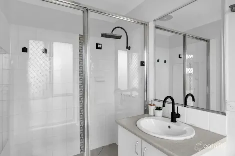 Property photo of 18 Chams Street Marsden QLD 4132