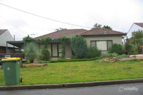 3 Roslyn Ave, Panania, NSW 2213