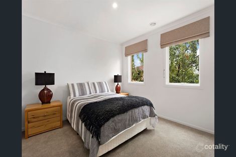Property photo of 1/18 Tulloch Grove Glen Waverley VIC 3150