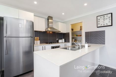 Property photo of 17 Colman Close Ropes Crossing NSW 2760