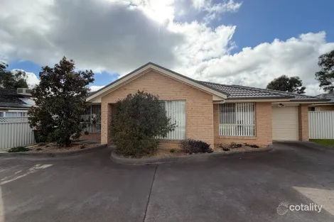 24b Binalong St, Young, NSW 2594