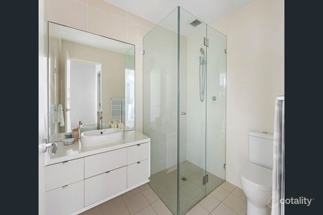 Property photo of 3 Palm Avenue Breakfast Point NSW 2137