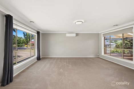 Property photo of 10 Stratford Close Orange NSW 2800