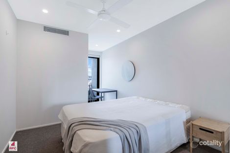 Property photo of 308/36 Anglesey Street Kangaroo Point QLD 4169