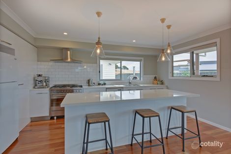 Property photo of 10 Sandhaven Crescent Sulphur Creek TAS 7316