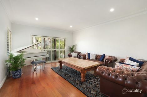 Property photo of 12 De Chair Road Narraweena NSW 2099