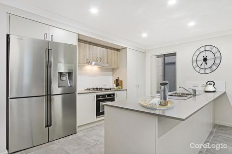 Property photo of 33 Lomond Circuit Upper Kedron QLD 4055