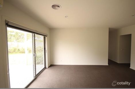 Property photo of 2/16 Bradford Drive Carrum Downs VIC 3201