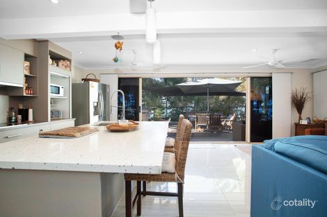 Property photo of 16 Colonial Drive Clairview QLD 4741