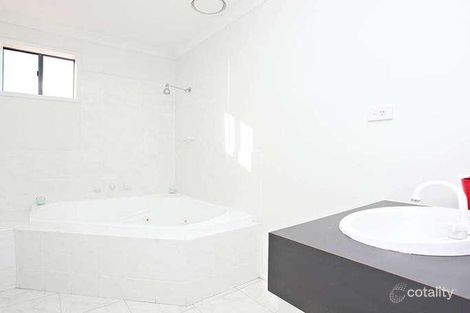 Property photo of 19 Chartwell Crescent Derrimut VIC 3026