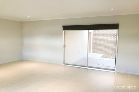 Property photo of 119 Arena Avenue Roxburgh Park VIC 3064