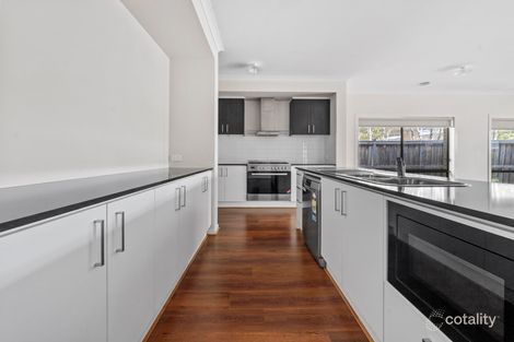 Property photo of 13 Montmarte Boulevard Burnside VIC 3023