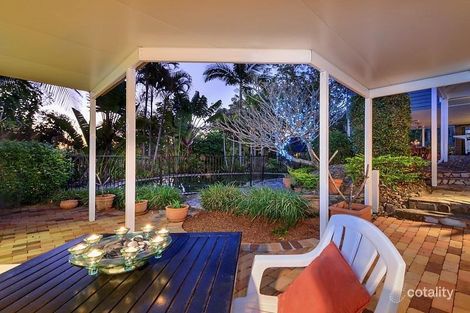 Property photo of 9 Bligh Court Benowa QLD 4217
