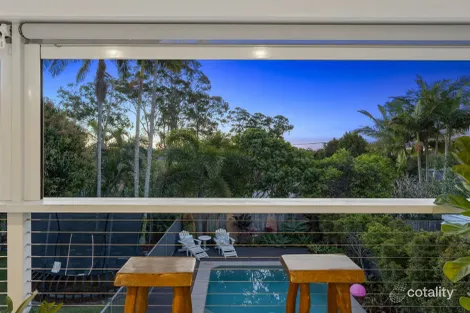 Property photo of 18 Eingana Street Hope Island QLD 4212