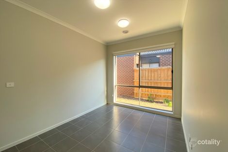Property photo of 48 Kittyhawk Road Point Cook VIC 3030