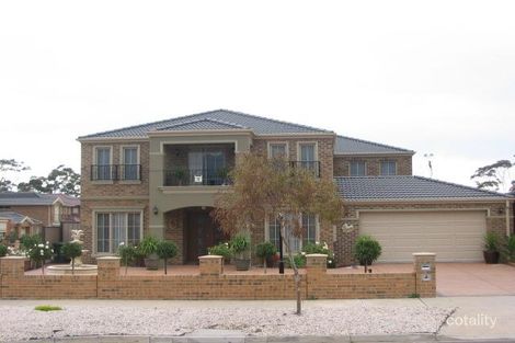 8 Woodburn Ave, Cairnlea, VIC 3023