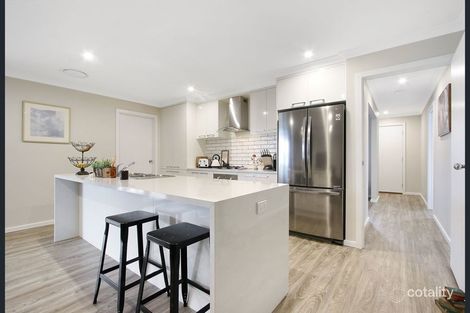 Property photo of 11 Driver Terrace Glenroy NSW 2640