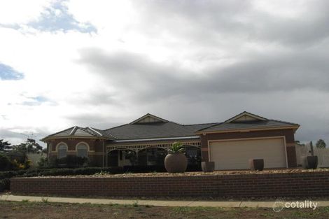 64 Castlewellan Bvd, Hillside, VIC 3037