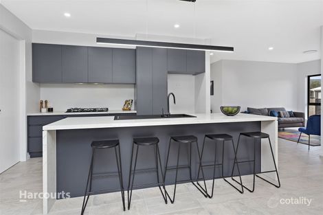 Property photo of 31 Farmgate Crescent Calderwood NSW 2527