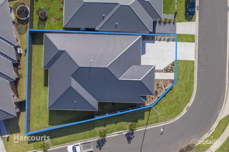 Property photo of 31 Farmgate Crescent Calderwood NSW 2527
