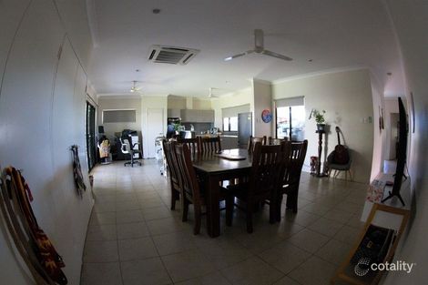 Property photo of 14 Flannelbush Turn Nickol WA 6714