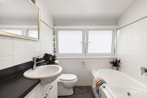 Property photo of 10 Nareen Parade North Narrabeen NSW 2101