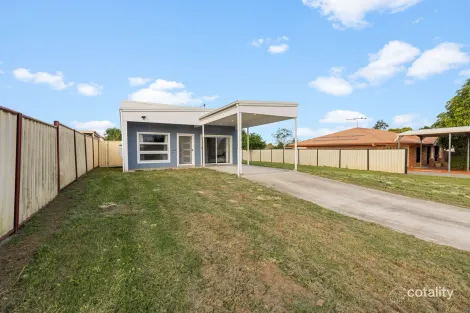 Property photo of 29 Dellvene Crescent Rosewood QLD 4340