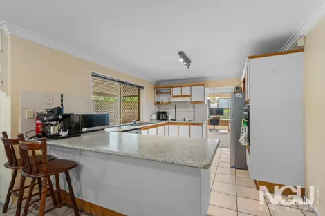 Property photo of 9 Resolution Parade Flinders View QLD 4305