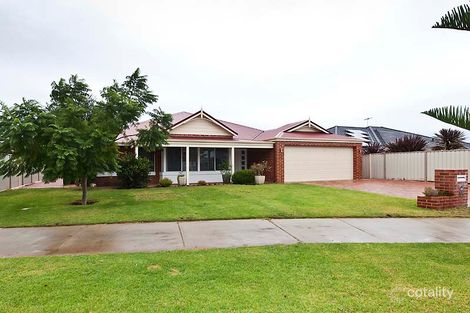 15 Surf Dr, Secret Harbour, WA 6173