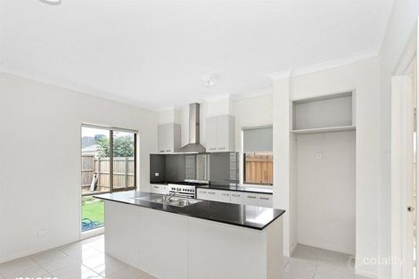 Property photo of 11 Mudgee Street Point Cook VIC 3030