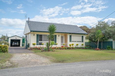 3 Aldunga St, Blacksmiths, NSW 2281