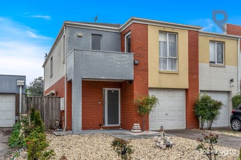 Property photo of 12 Viewbank Circuit Roxburgh Park VIC 3064